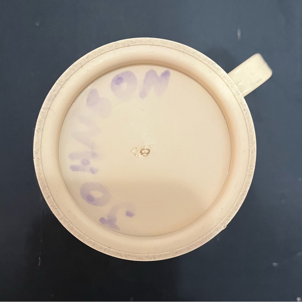 Small Tim Horton Vintage Cream Mug - Picture 6 of 10